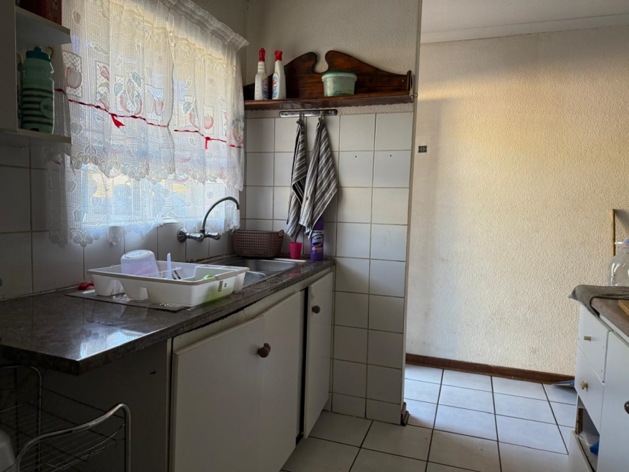 To Let 3 Bedroom Property for Rent in Geelhoutpark North West
